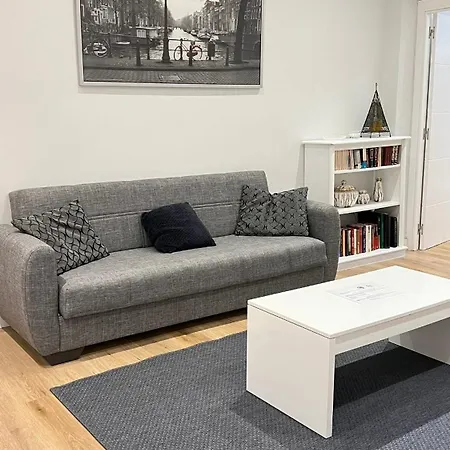 Bilbao Casco Viejo, Apartamento Silencioso アパート *